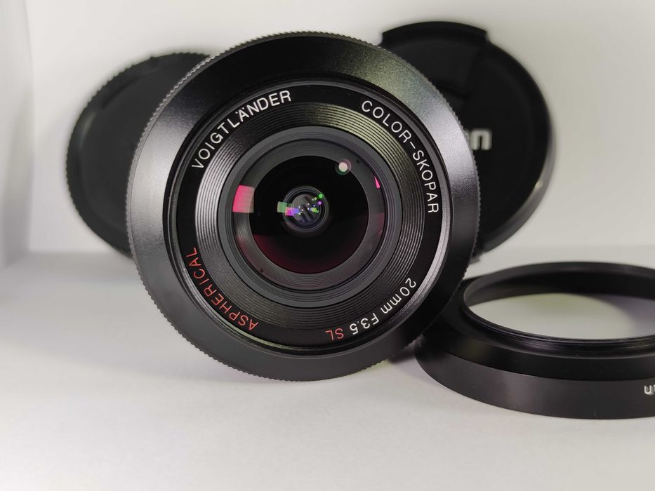 Об'єктив Voiftlander Color-Skopar 20 mm 3.5 SL для Canon EF + бленда LH-20N для Canon.