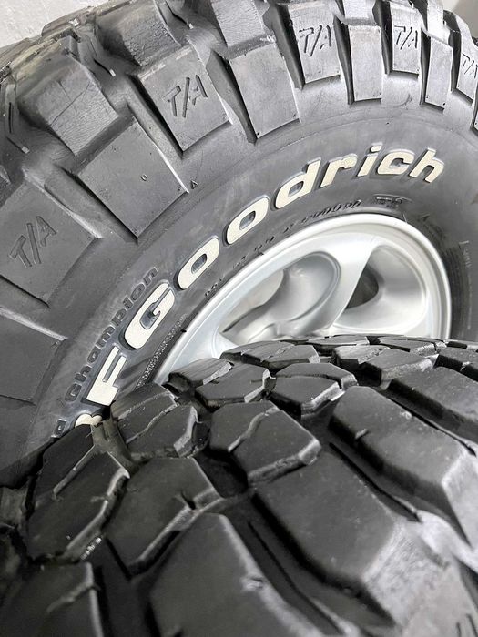 Jantes ORIGINAIS Mitsubishi / ENKEI - 6x139.7 - Pneus Bfgoodrich Mud