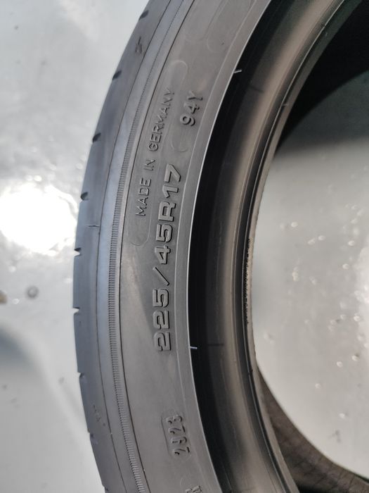 2 pneus semi novos 225-45R17 Good year - Oferta dos portes