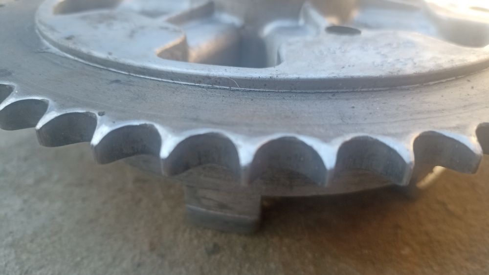 звезда 52 зуба - купити мотозапчастини - Ціна на OLX.ua