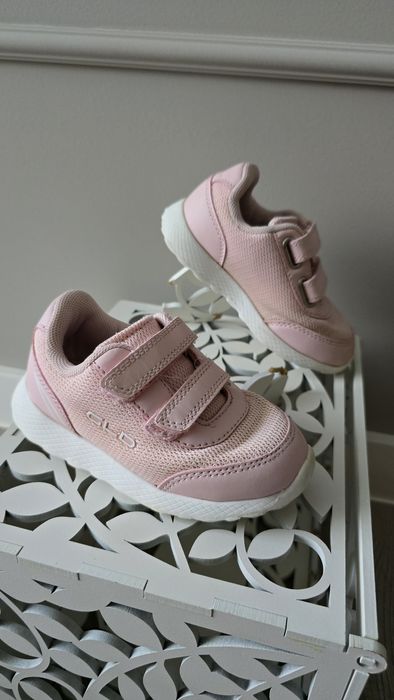 Кросівки для дівчинки