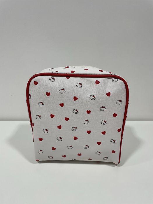 T-shirt Hello Kitty, saco/tote transparente com fecho + necessaire