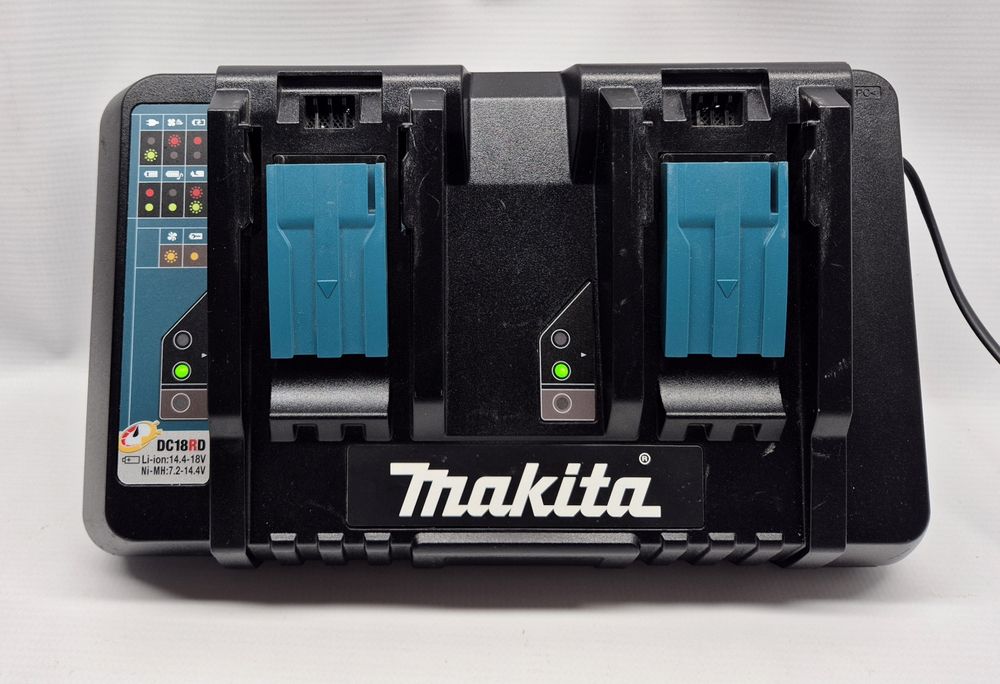 Ładowarka podwójna MAKITA DC18RD, Komis Jasło Czackiego