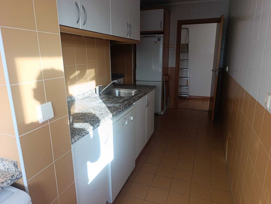 T1 Olaias com 1 lugar de parqueamento