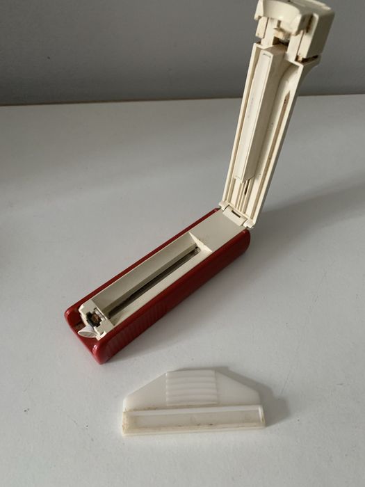 Maquina enrola cigarros