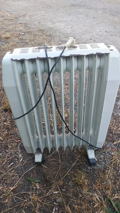 Обігрівач електричний масляний