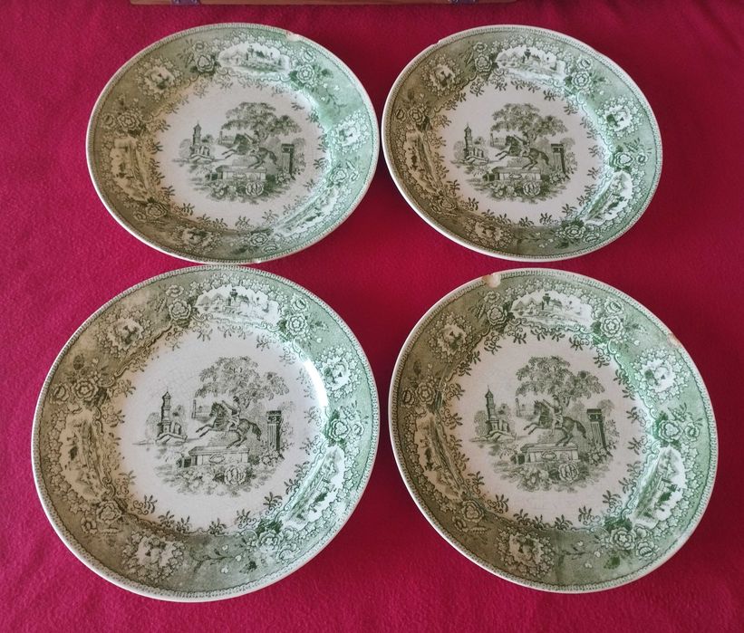 Conjunto de 4 pratos rasos antigos são da Real Fábrica de Sacavém