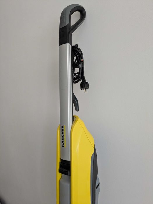 Пилосос мийний KARCHER FC 5