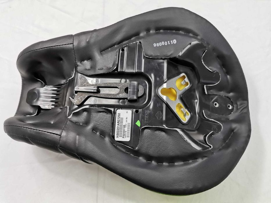 Siedzenie HARLEY DAVIDSON SPORTSTER Solo XL 883 N IRON 883 16 - 22