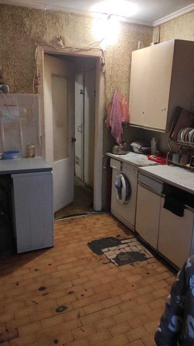 На пл.ТолбухіноПродається від Власника Кімната в комунальній квартирі