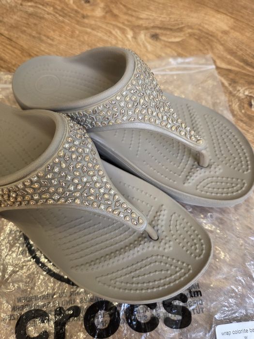 Шлепанцы, вьетнамки Crocs, р.w6