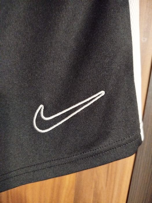 Spodenki krótkie męskie Nike rozmiar M stan idealny