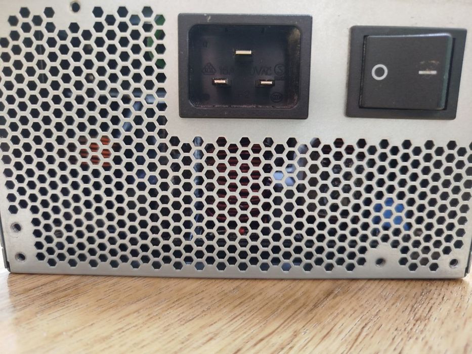 Блок питания  2000W FSP FSP2000-AOAGPBI