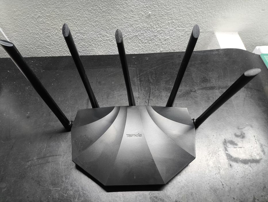 Router tenda RX2 Pro WiFi 6
