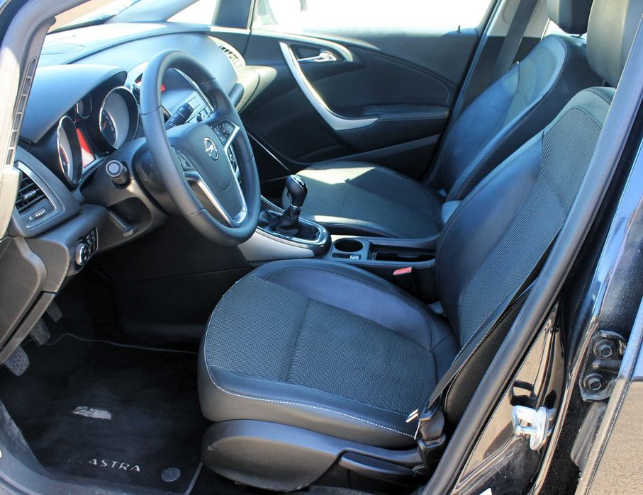 Opel Astra — fotografia 11