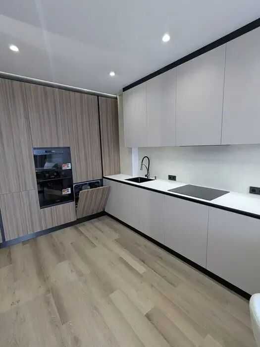Продаж 1.5 кім квартири з сучасним ремонтом в центрі