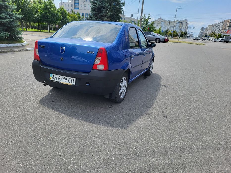 Продам дачія логан один власник з салону