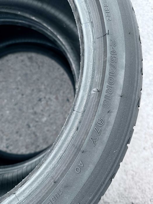 245 40 18 Bridgestone Potenza S001 85% шини Літо