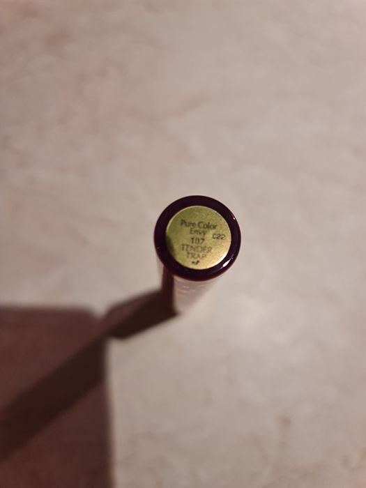 Estee Lauder blyszczyk 107 Pure Color Envy Tender Trap