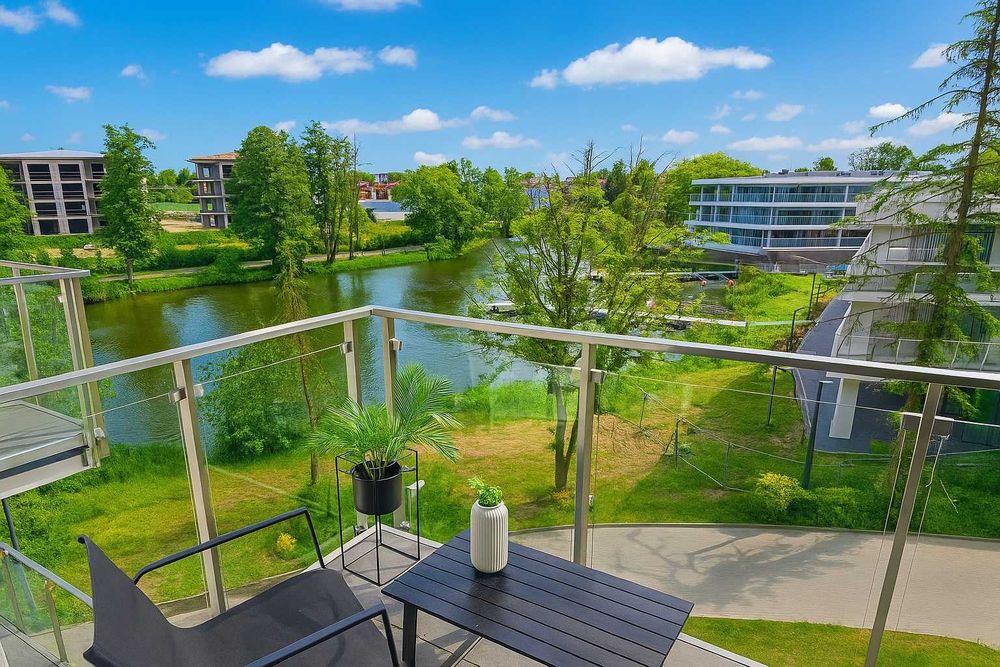 Marina Hello - widok na jezioro, Mazury, nocleg, TV55' z Netflix