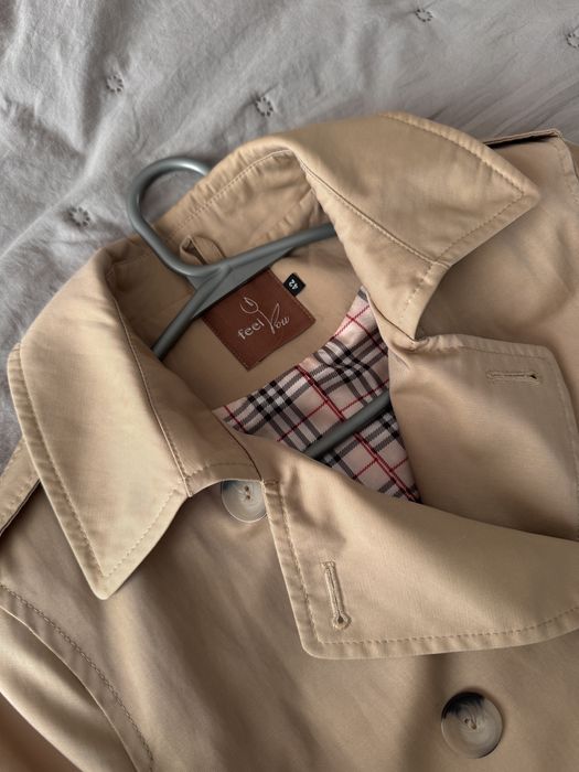 Тренч бежево-карамельний