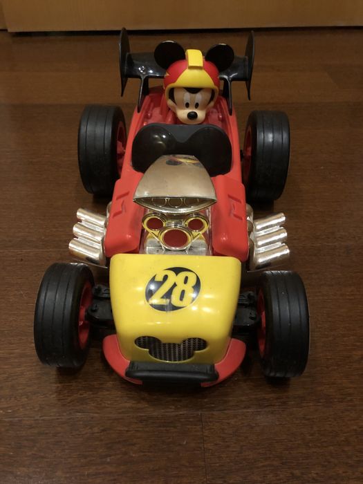Carro telecomandado Mickey