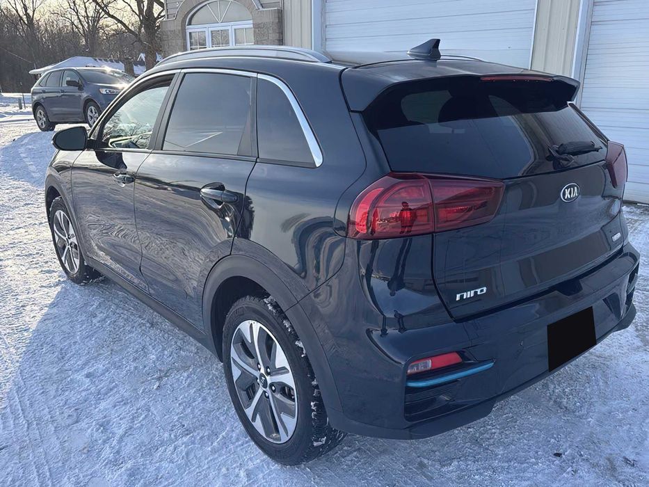Kia e-Niro      2020