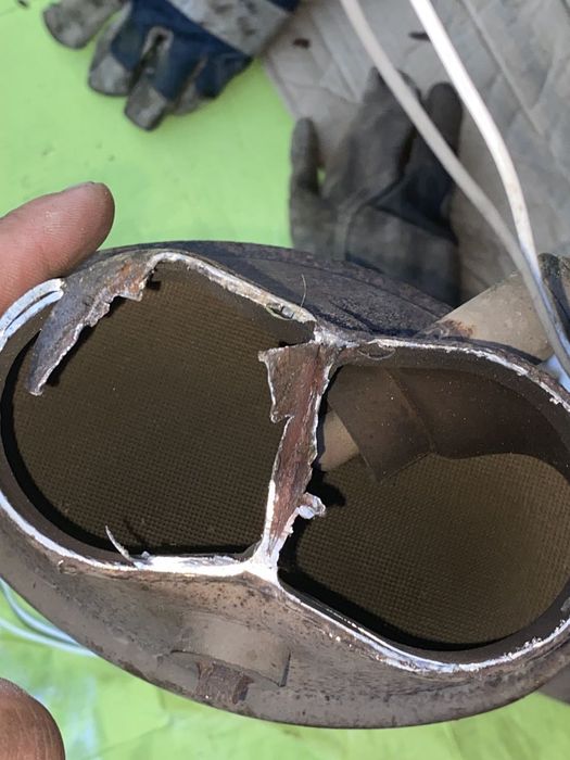 Volvo 960/S/V90 katalizator pełny + dwie sondy lambda