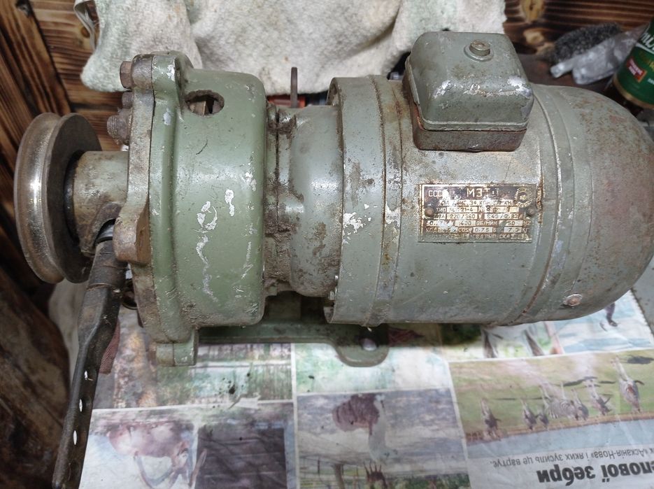 Електродвигун 2.2квт і тп.