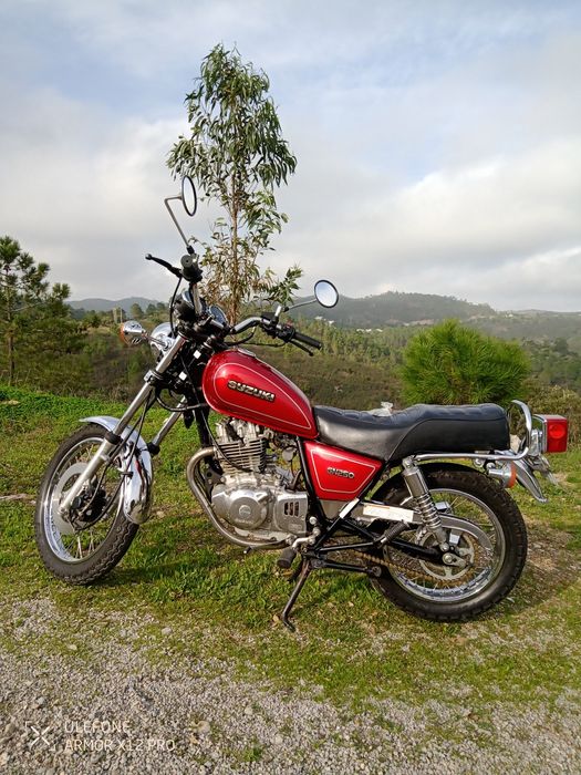 Suzuki GN 250 Praticamente NOVA, apenas 3180kl .