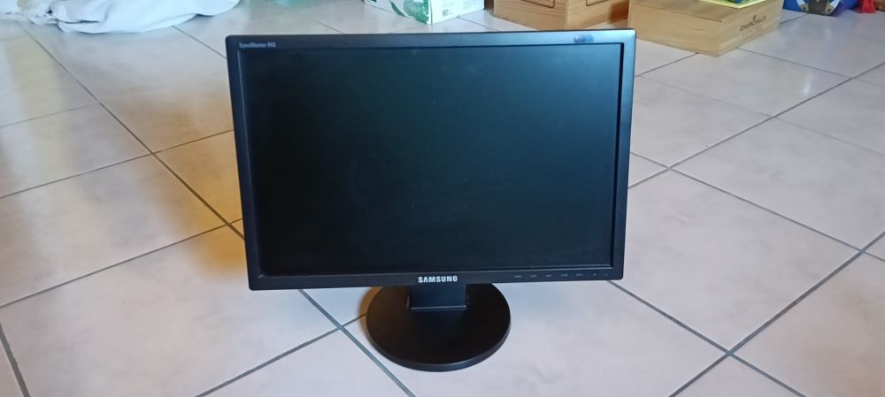 Monitor Samsung de 19 polegadas