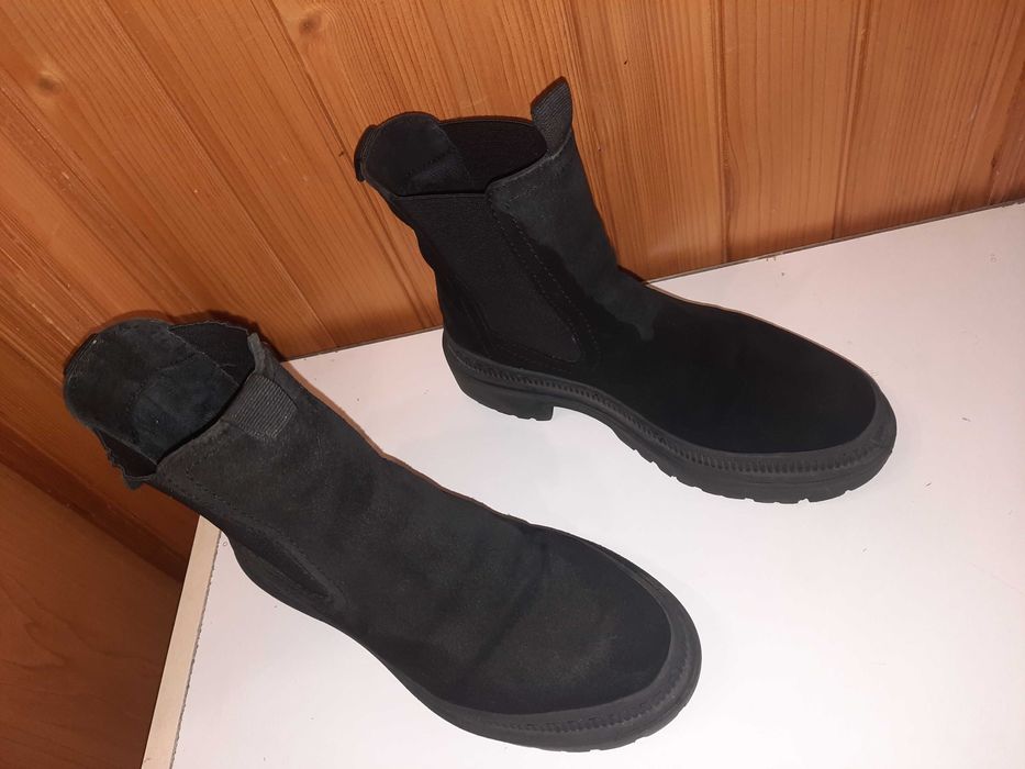 Buty damskie zimowe jesienne 3/4 Lasocki czarne zamszowe 36 ładne