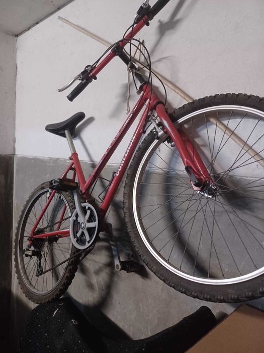 Bicicleta usada para jovem
