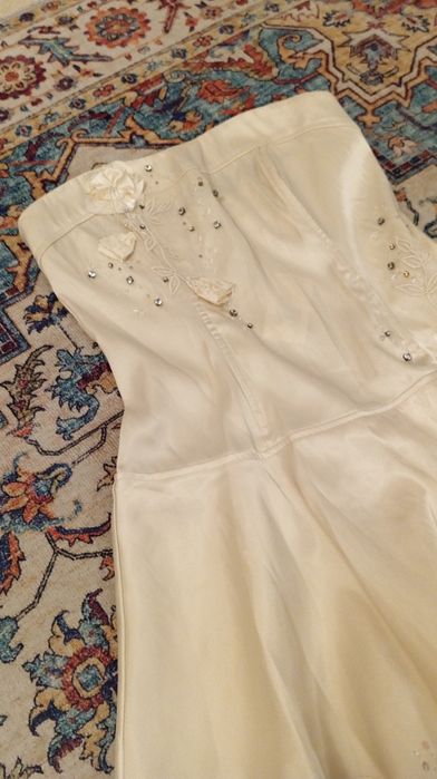 Nowa Ecru sukienka bez ramiączek z fiszbinami na wesele r. 40 New Look