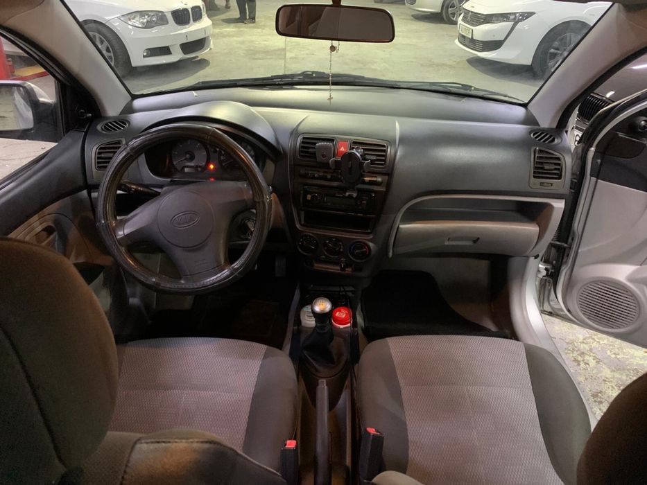 Vendo picanto 1.1 crdi sem detalhes