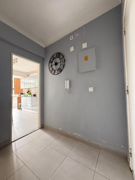 Alugo quarto na Rinchoa