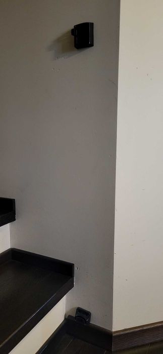 bramka ochronna zabezpieczająca schody i drzwi, rozwijana