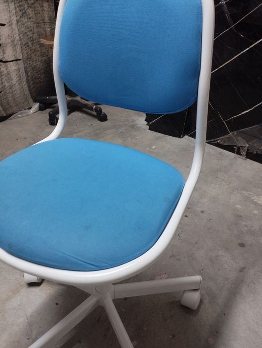 Cadeira escritório azul