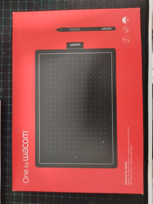 One by Wacom Digital Drawing Tablet, Medium Size **Nearly New**64738885440129120