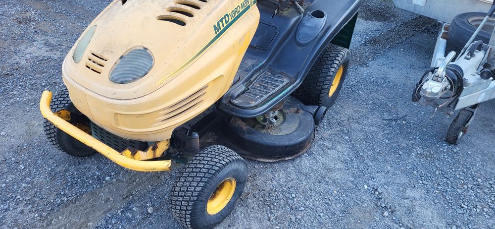 Traktorek kosiarka yard man V  2 cylindry brak kosza