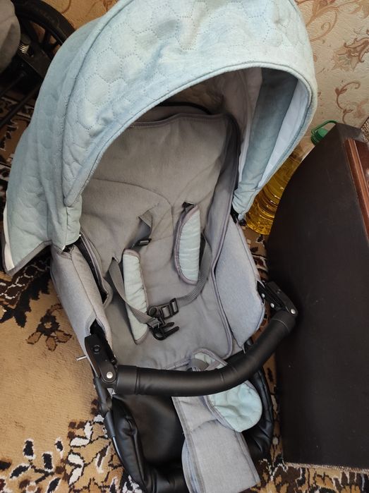 Коляска 2 в 1 нова