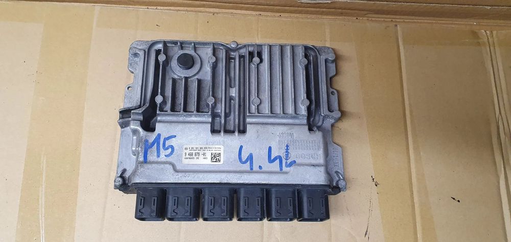 Komputer sterownik silnika BMW M5 G30 F90 550i 4.4 9468879 0261S21895