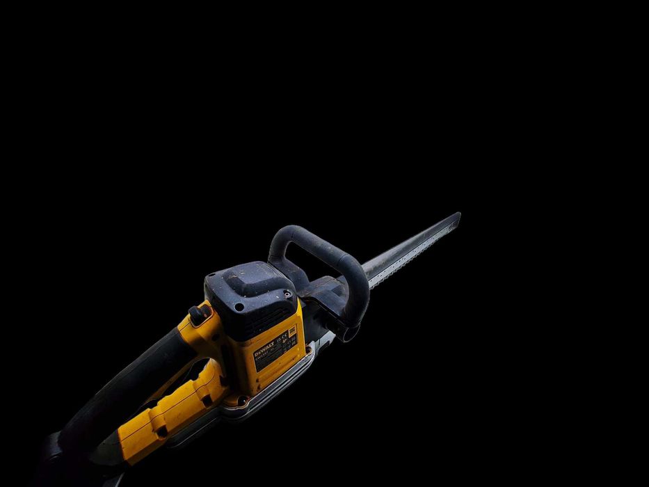 Piła Aligator Dewalt 1700W DWE397