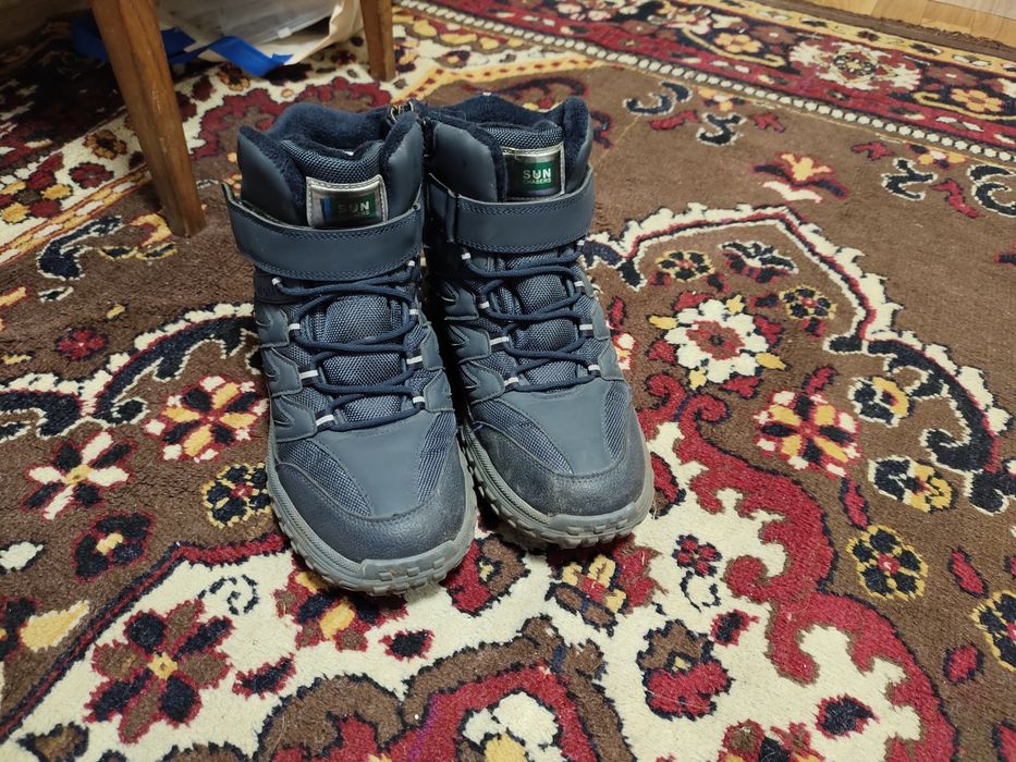Зимові ботінки  39 розмір