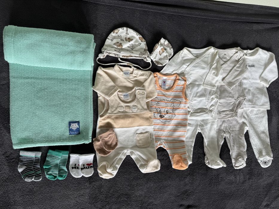 Wyprawka dla noworodka / zestaw startowy do szpitala (rozmiar 44–56)