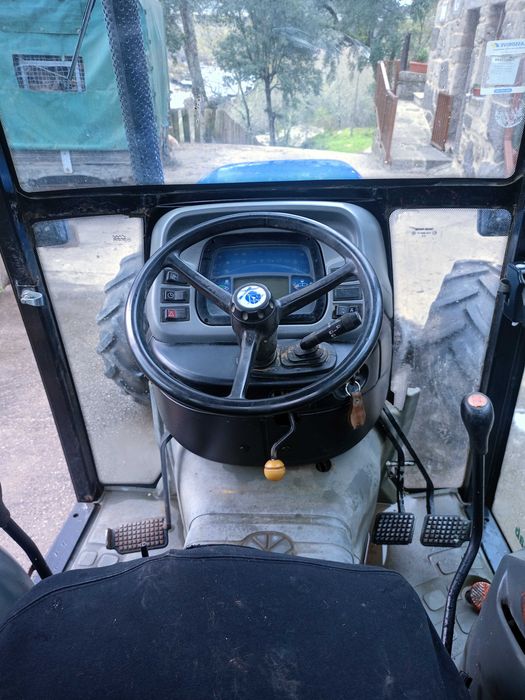 New Holland TN95 FA