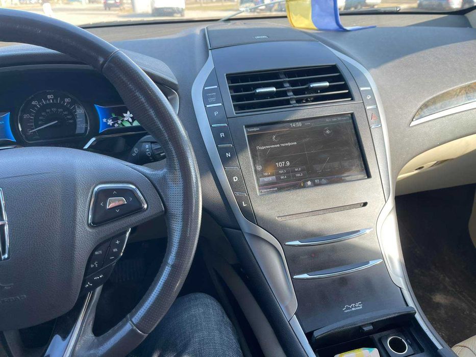 Продам Lincoln MKZ Hybrid 2013