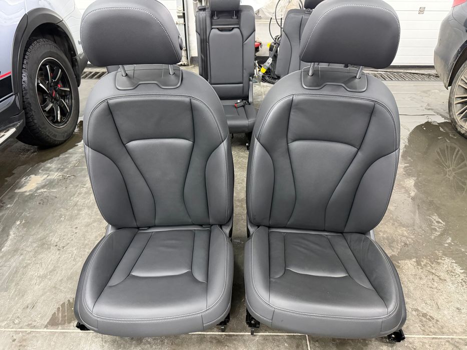 Салон Audi Q7 4M0 2025 20000km