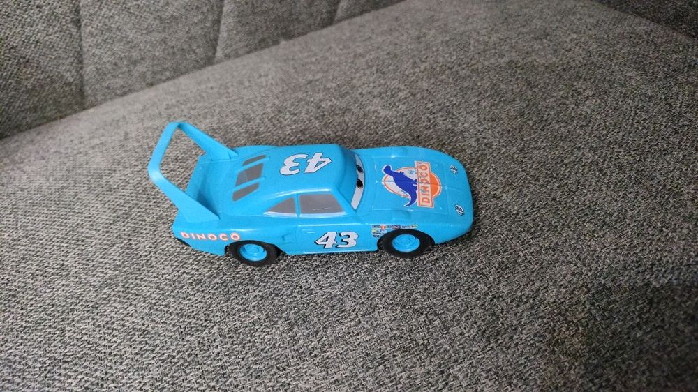 Autko Cars The King Dinoco 43 Mattel – stan bardzo dobry