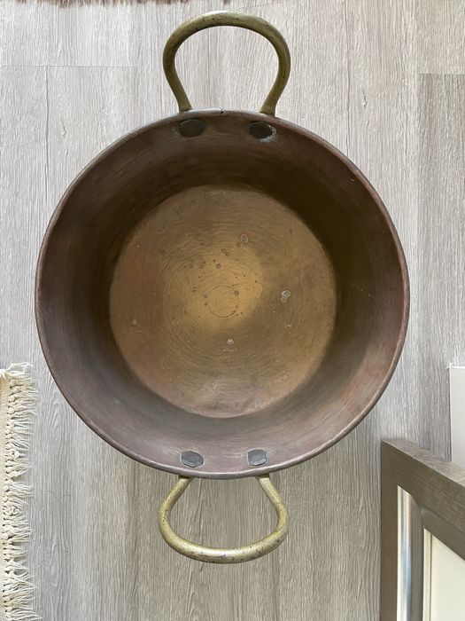 Alguidar antigo em cobre com asas em latão – peça vintage